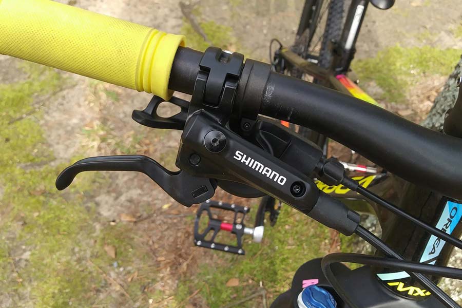 Brake lever on the Orbea MX 24 Trail
