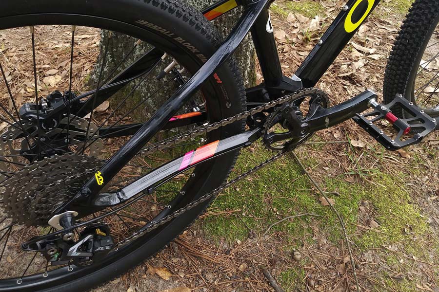 Crankset and rear derailleur on the Orbea MX 24 Trail