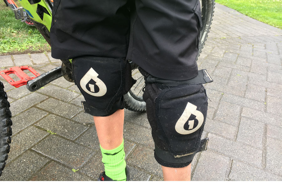 SixSixOne Rage Youth Knee Pad Review