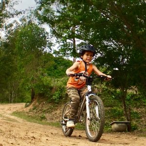 A mountain biking kid from Venezuela