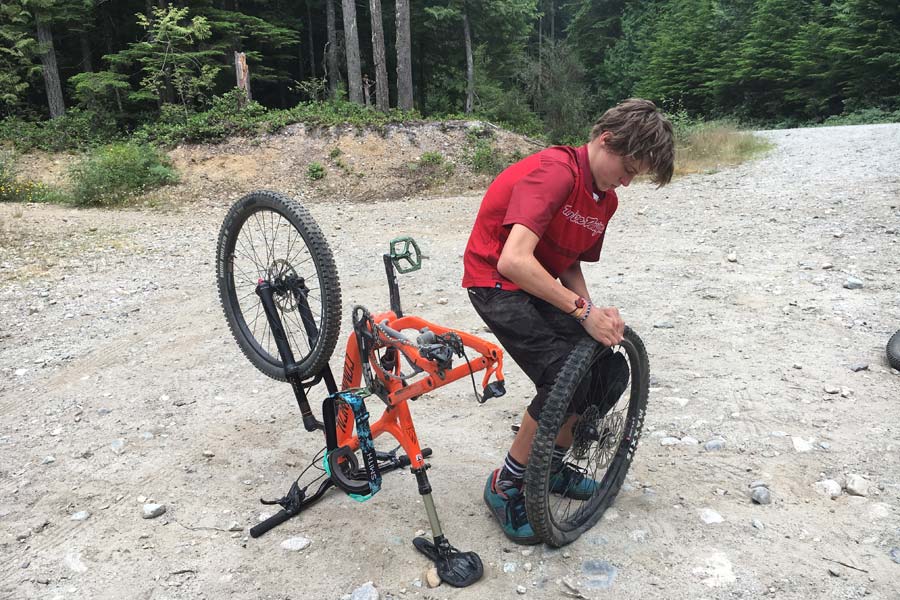 Fixing a flat mountain bike tire