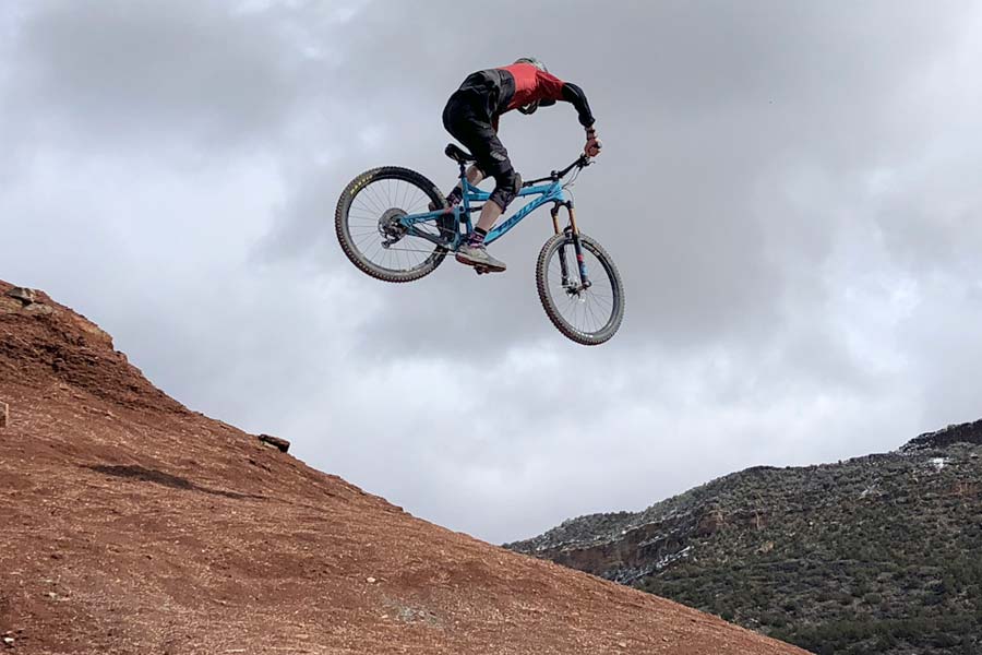 Rampage site jump on the Pivot Mach 6