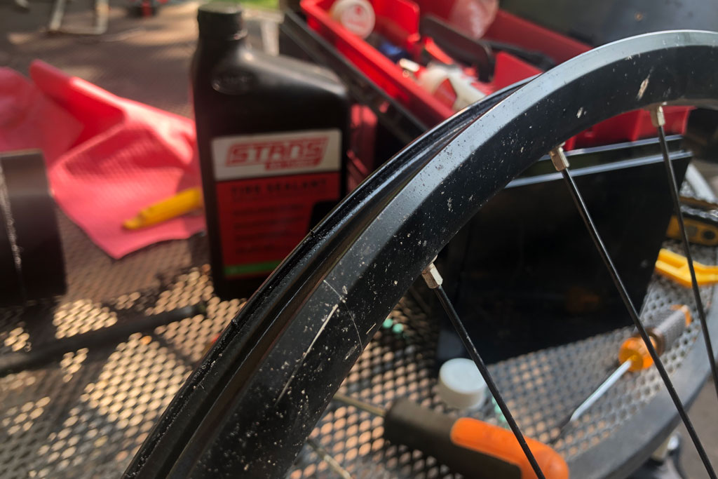 Tubeless mountain 2024 bike tires maintenance